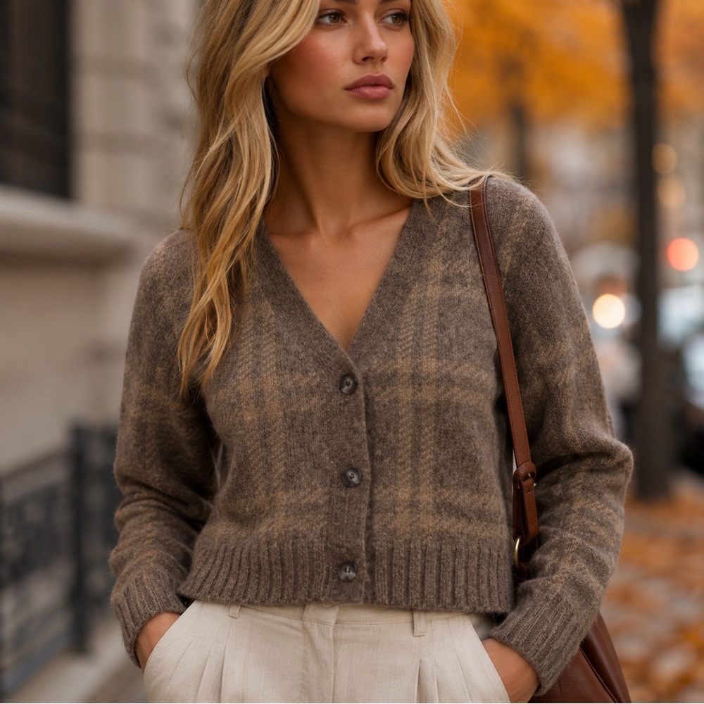 Everlane The Alpaca V-Neck Cropped Cardigan